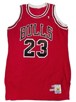 1989-90 Michael Jordan Game Used and Signed Chicago Bulls Road Jersey (MEARS A10 & JSA)